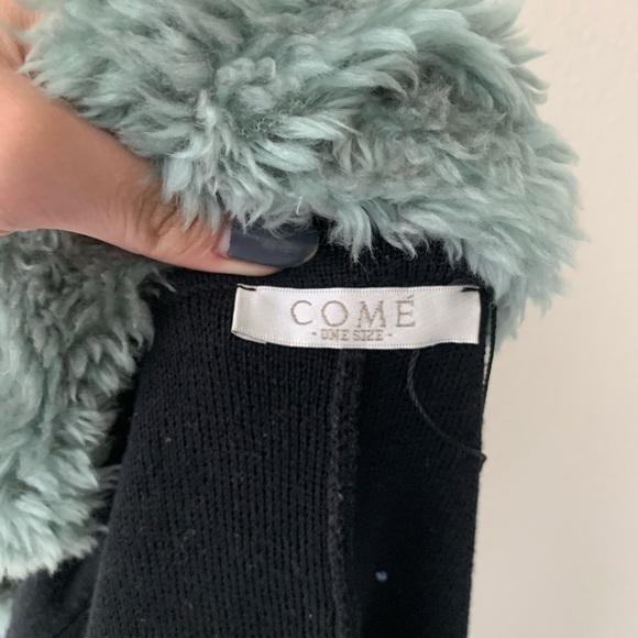 Cardigan black with fuzzy green collar - Picture 3 of 4